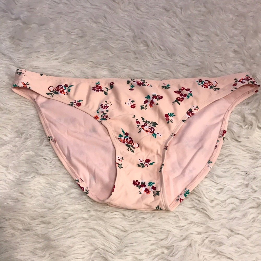XL Xhilaration swim bottoms